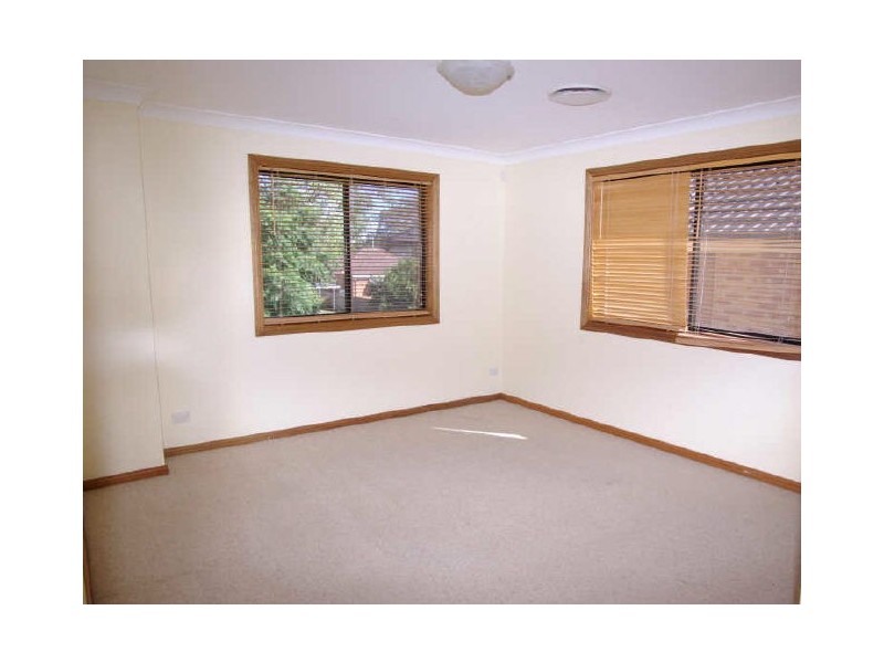 16 Bracher Street, East Hills NSW 2213