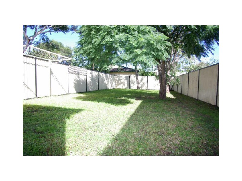 16 Bracher Street, East Hills NSW 2213