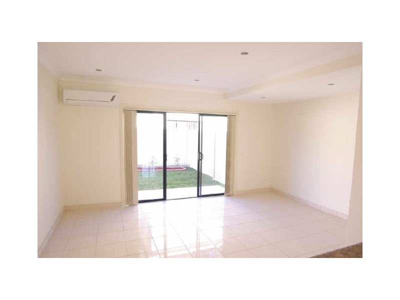 1a/1 Childs Street, East Hills NSW 2213