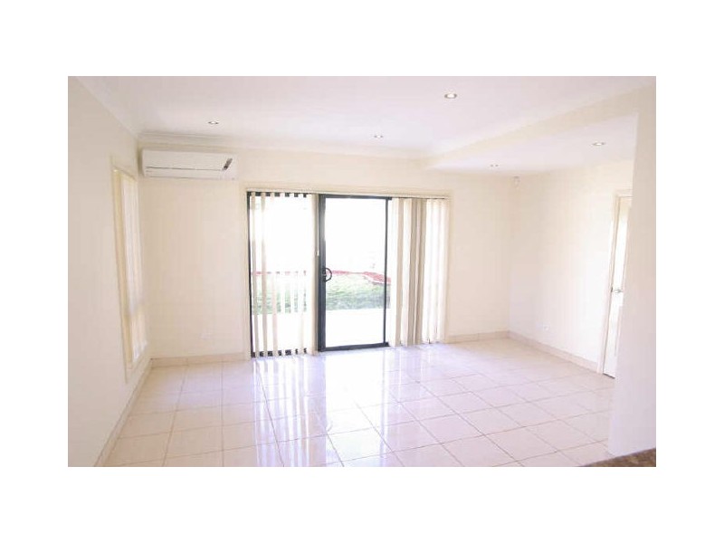1/1 Childs Street, East Hills NSW 2213