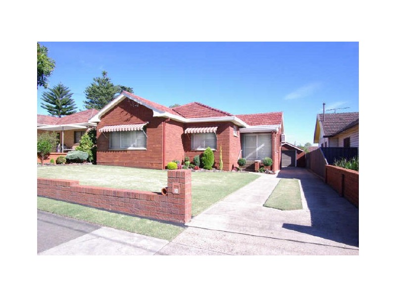 10 Chamberlain Road, Padstow NSW 2211