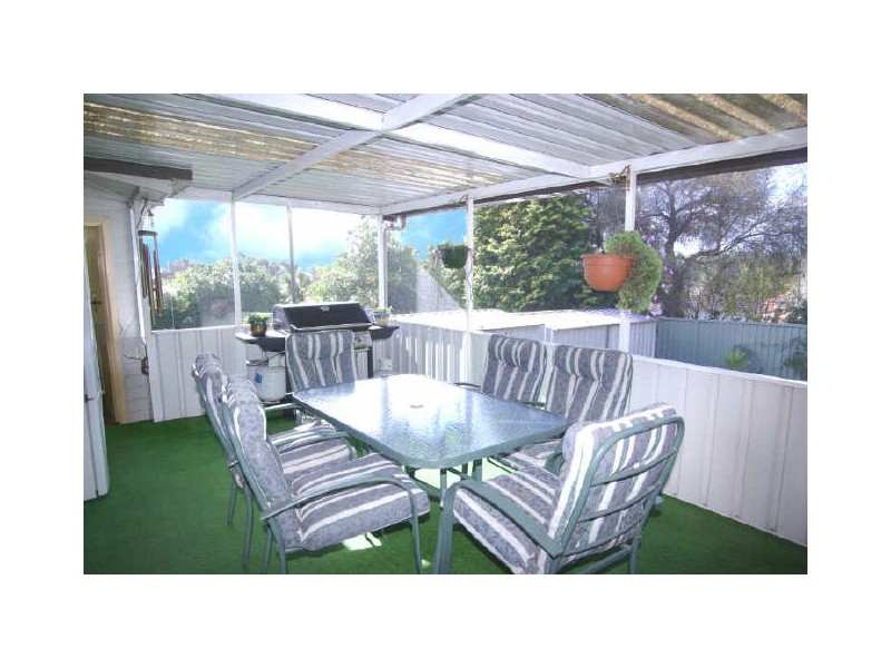 9 McIntosh Ave, Padstow Heights NSW 2211