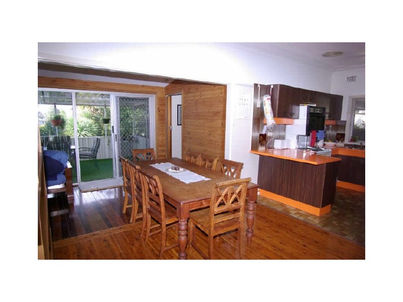 9 McIntosh Ave, Padstow Heights NSW 2211