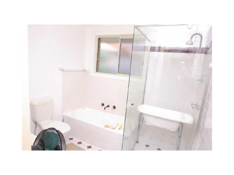 3/9 Broe Avenue, East Hills NSW 2213