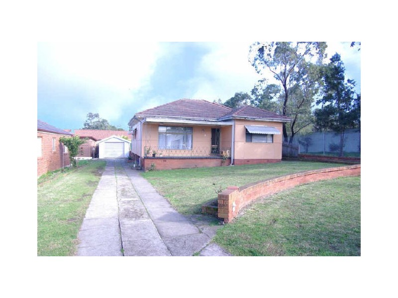 2 Laurel Crescent, Revesby NSW 2212