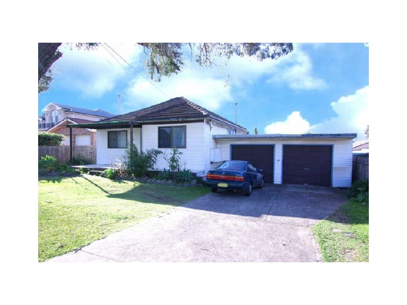 33 Doyle Road, Revesby NSW 2212