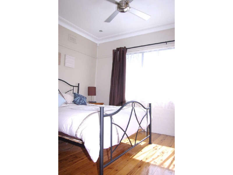 14 Pozieres Avenue, Milperra NSW 2214