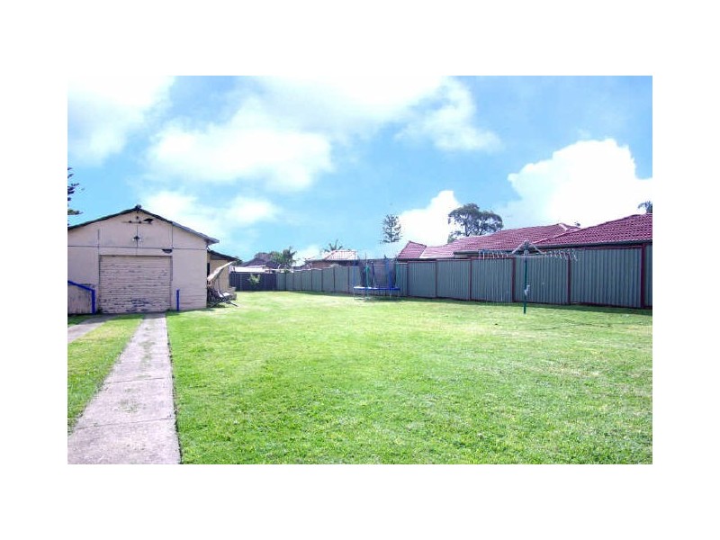 16 Sherwood Street, Revesby NSW 2212
