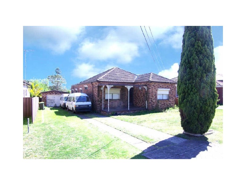 18 Sherwood Street, Revesby NSW 2212