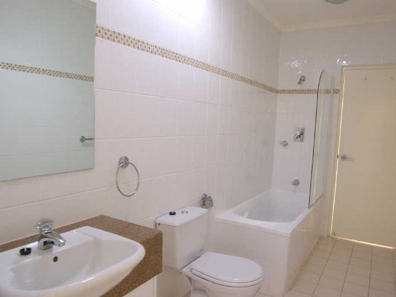 68 Davies Road, Padstow NSW 2211