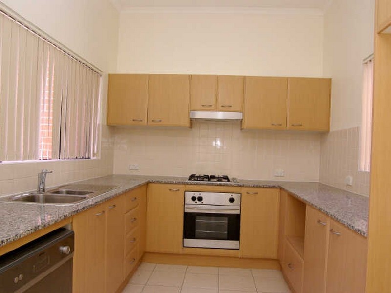 68 Davies Road, Padstow NSW 2211