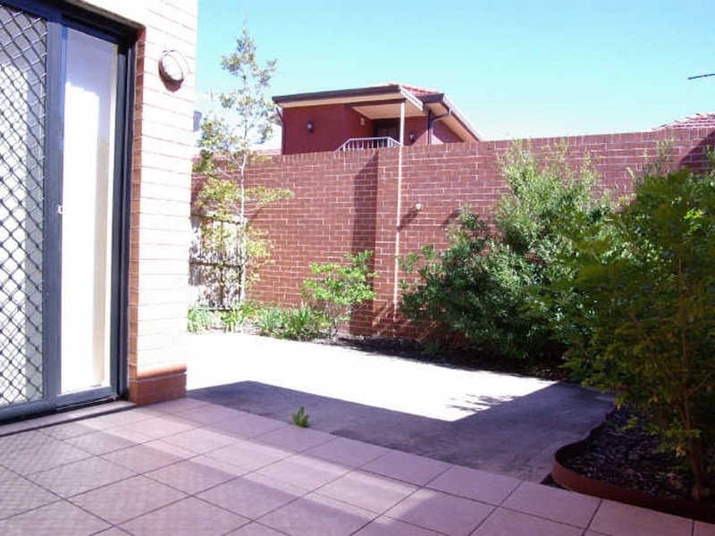 68 Davies Road, Padstow NSW 2211