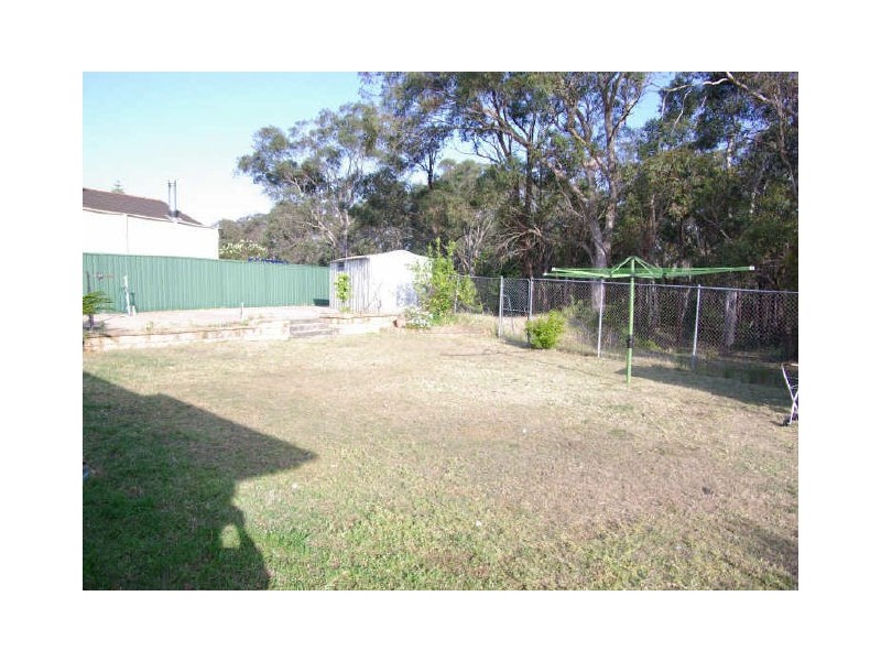 27 Valmay Avenue, Picnic Point NSW 2213