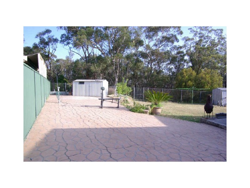 27 Valmay Avenue, Picnic Point NSW 2213