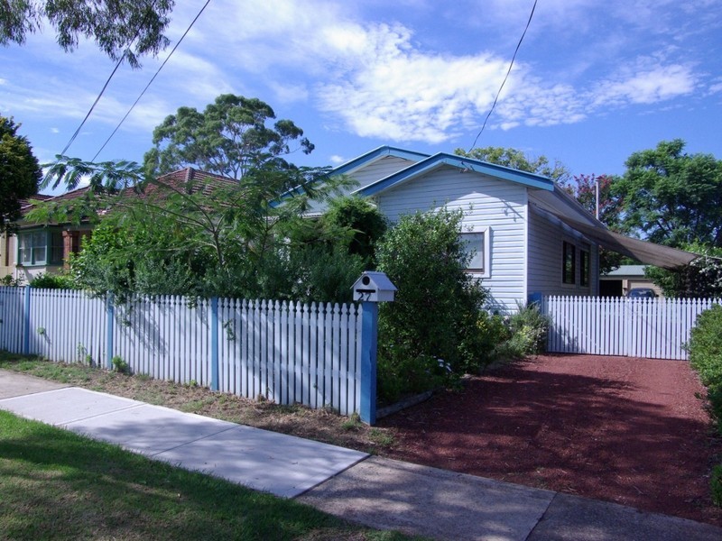 27 Beaconsfield Street, Revesby NSW 2212