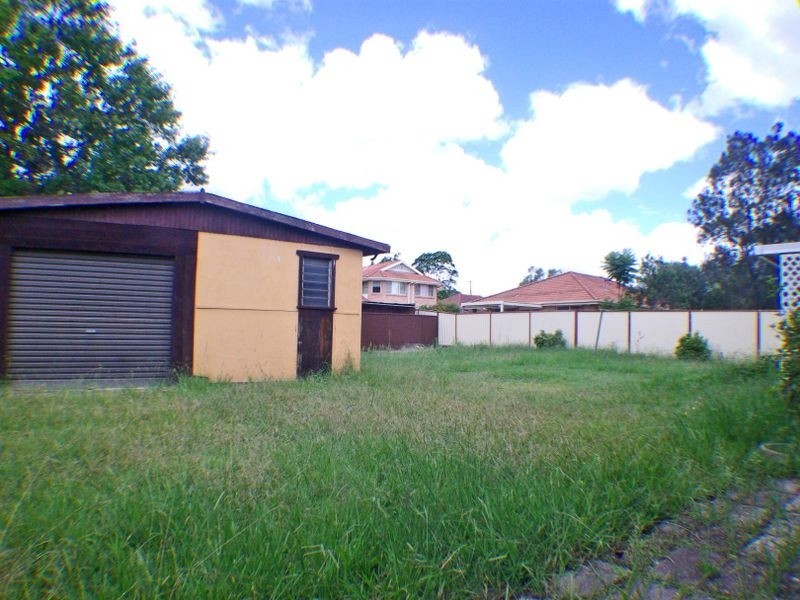 45 Apex Avenue, Picnic Point NSW 2213