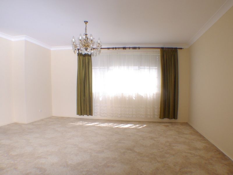 45 Apex Avenue, Picnic Point NSW 2213