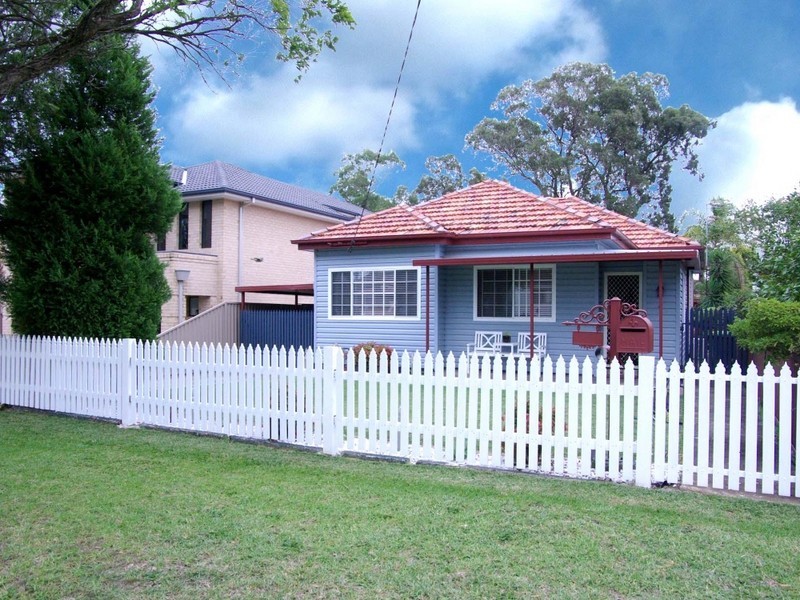 4 Uralla Avenue, Padstow NSW 2211