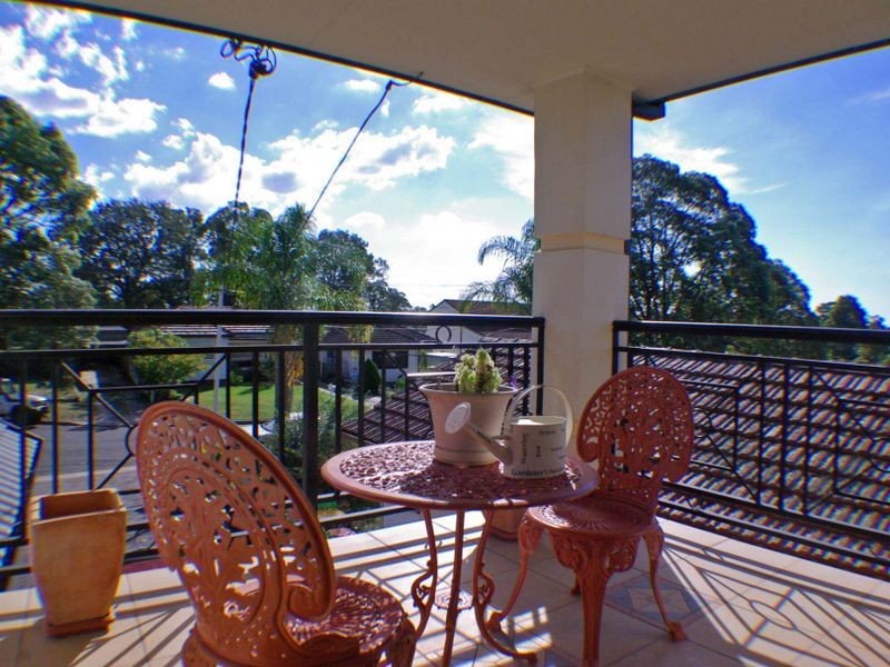 33 Rivenoak Avenue, Padstow NSW 2211