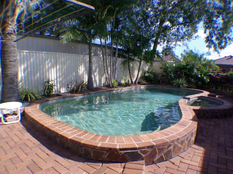 28 Rivenoak Avenue, Padstow NSW 2211