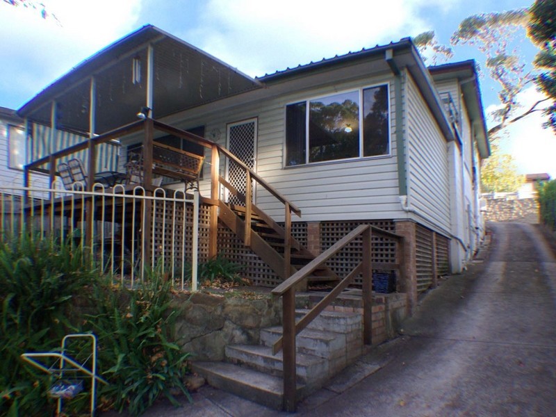 14 Hall Cres, Padstow Heights NSW 2211