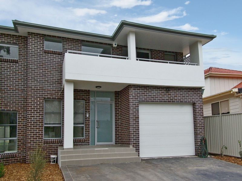 53a Thomas Street, Picnic Point NSW 2213