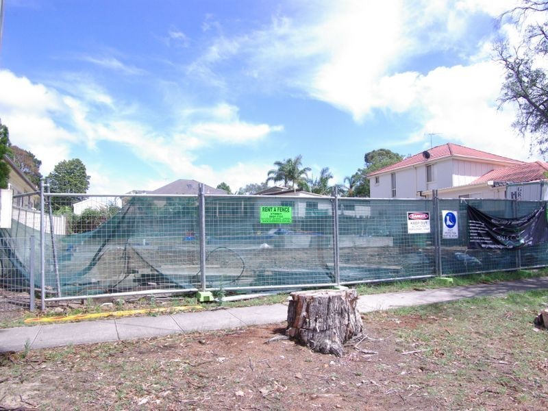 53 Thomas Street, Picnic Point NSW 2213