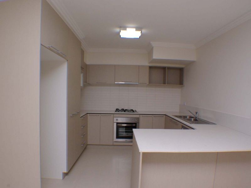 1/18 Gosling Street, Greenacre NSW 2190