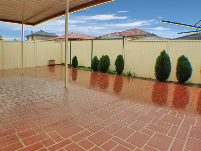 15 Nowra Close, Prestons NSW 2170