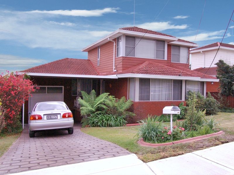82 Rex Road, Georges Hall NSW 2198