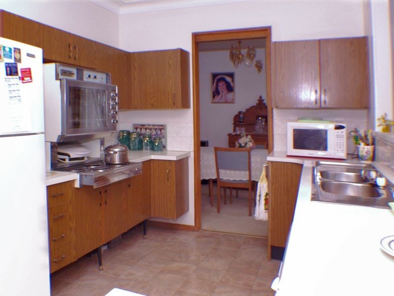 82 Rex Road, Georges Hall NSW 2198