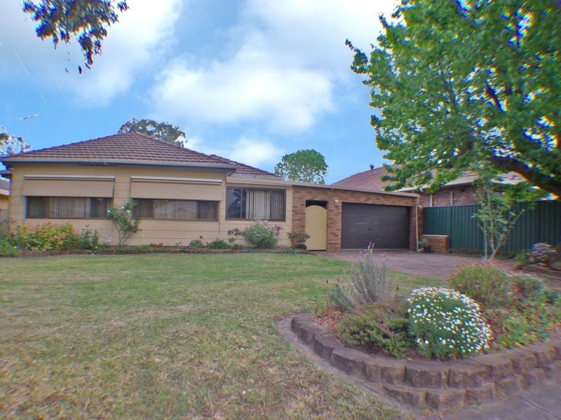 142 Picnic Point Road, Picnic Point NSW 2213