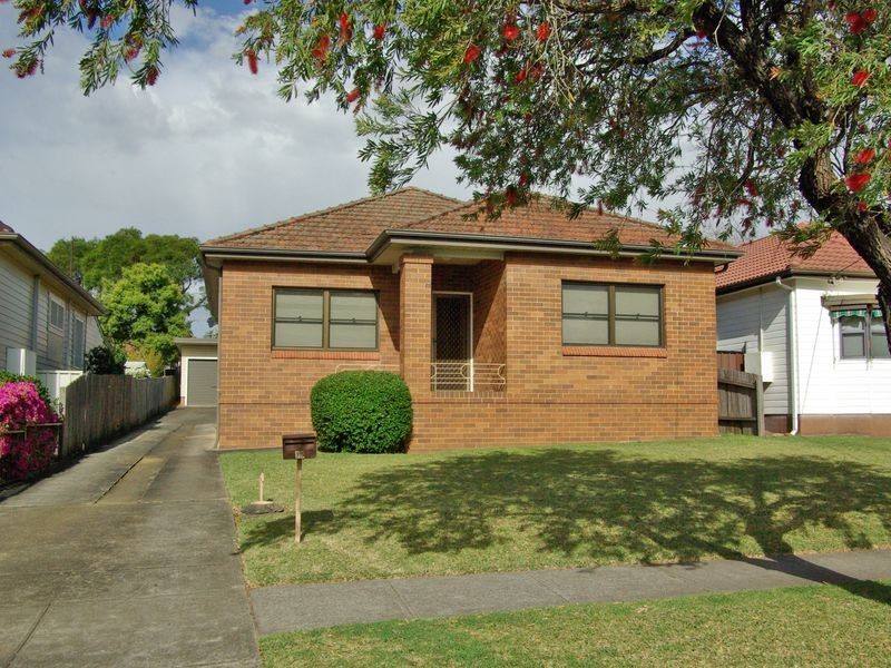 15 Lambeth Street, Panania NSW 2213