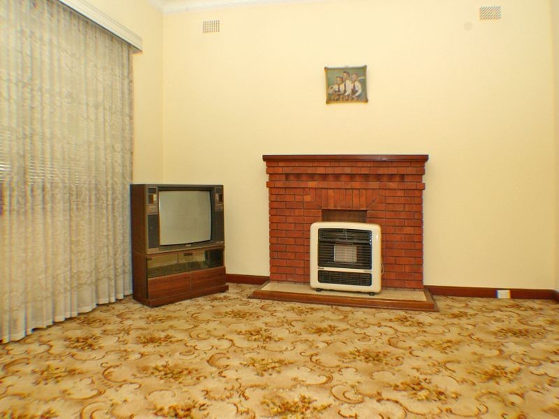 15 Lambeth Street, Panania NSW 2213