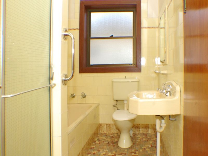 15 Lambeth Street, Panania NSW 2213