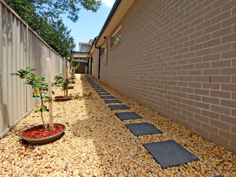 8/29-31 Gosling Street, Greenacre NSW 2190