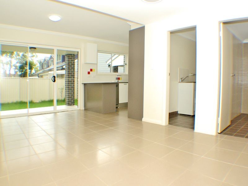 4/29-31 Gosling Street, Greenacre NSW 2190