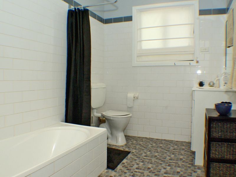 5 Alliance Avenue, Revesby NSW 2212