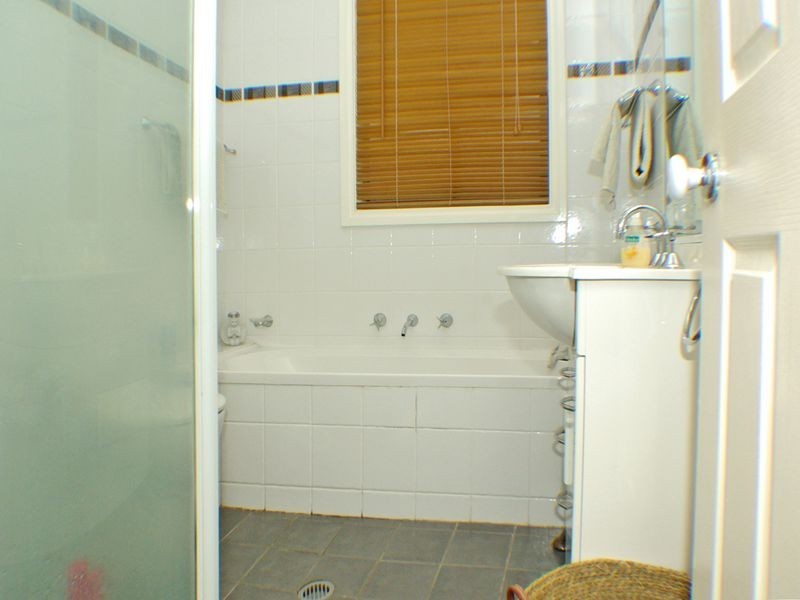 5 Alliance Avenue, Revesby NSW 2212