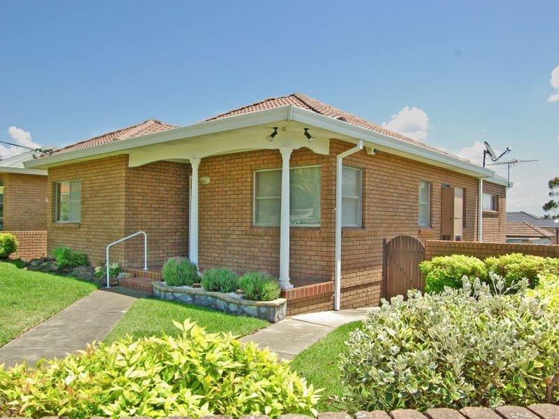 74 Chamberlain Road, Padstow NSW 2211