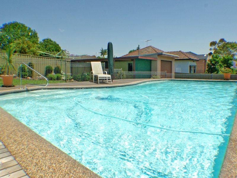 74 Chamberlain Road, Padstow NSW 2211