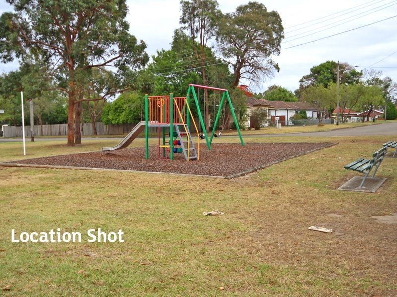 17A Matthews Avenue, East Hills NSW 2213