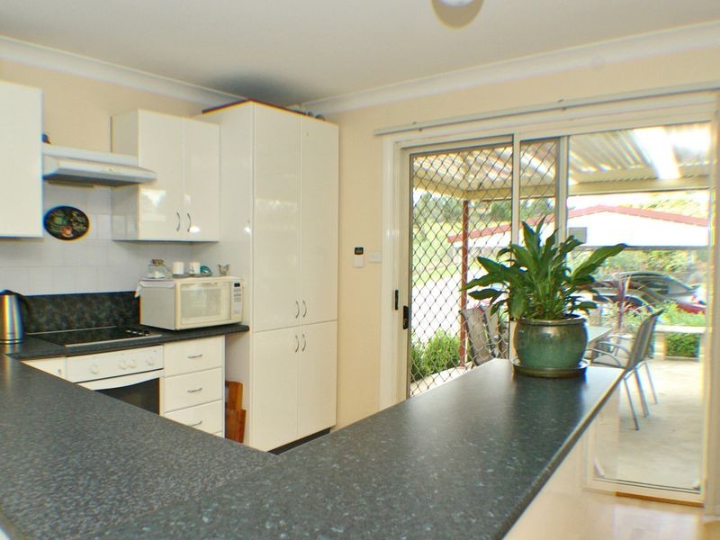 11 Eagleview Road, Minto NSW 2566
