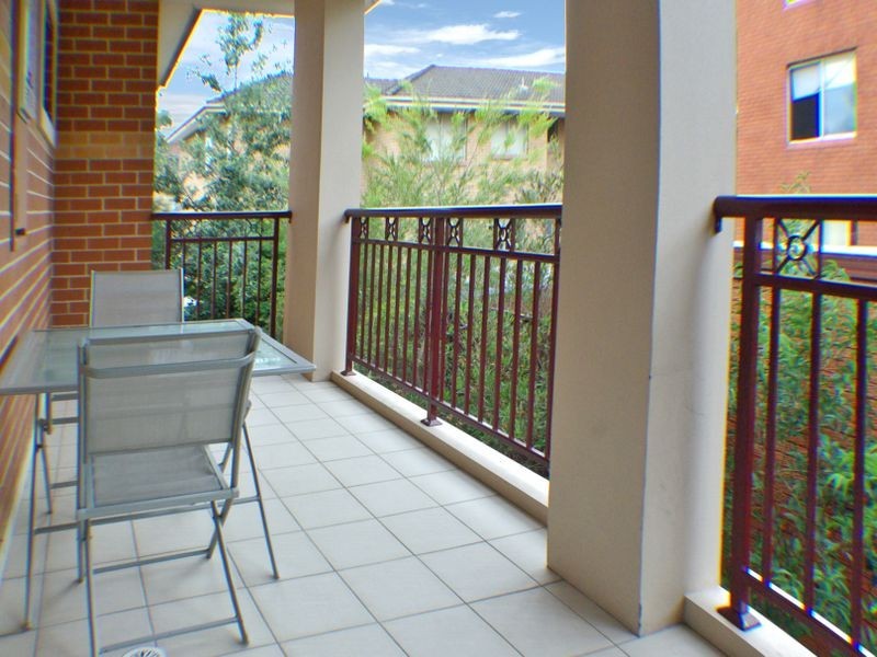 25/1089 Canterbury Road, Roselands NSW 2196