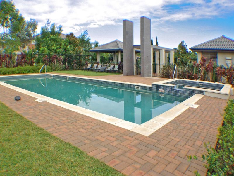 8 Wenton Road, Holsworthy NSW 2173