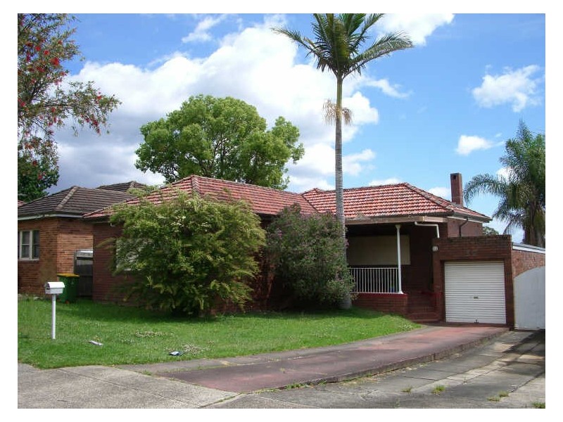 32 Carson Street, Panania NSW 2213