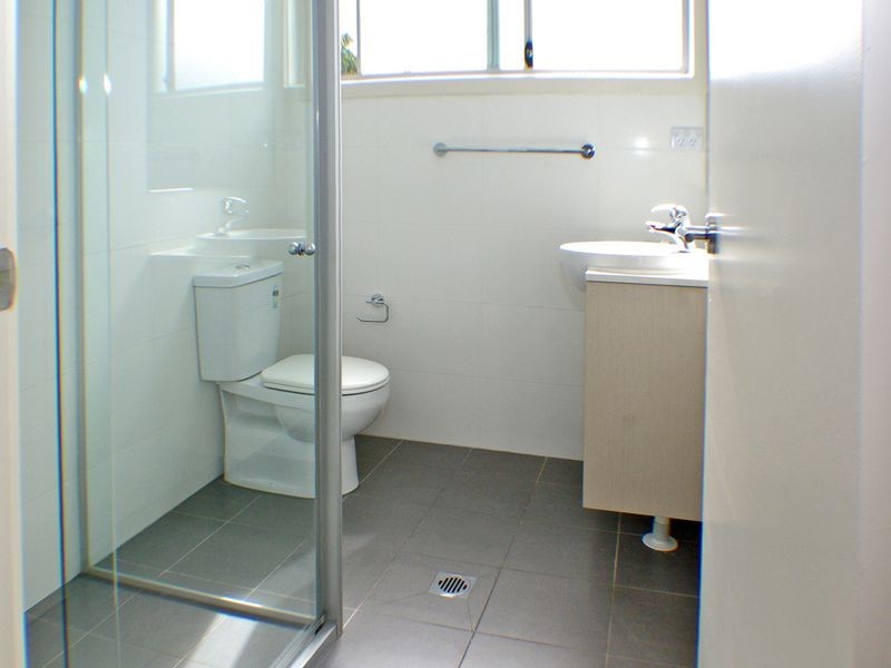 4/18 Gosling Street, Greenacre NSW 2190