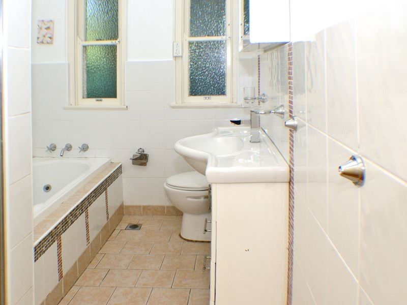 11 Weston Street, Revesby NSW 2212