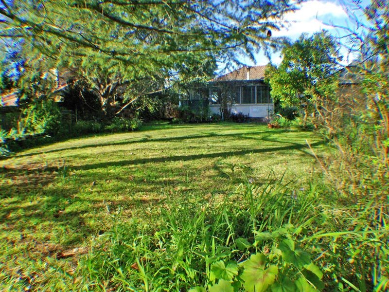 190 Lambeth Street, Picnic Point NSW 2213