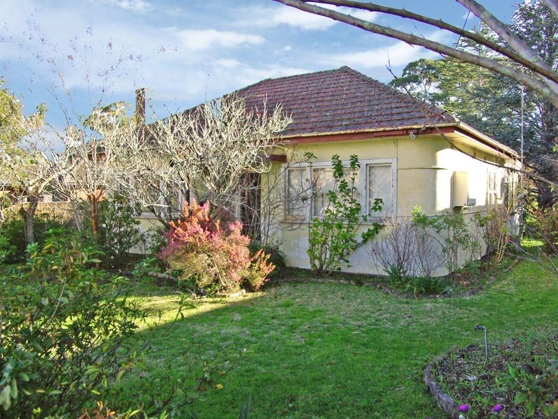 190 Lambeth Street, Picnic Point NSW 2213